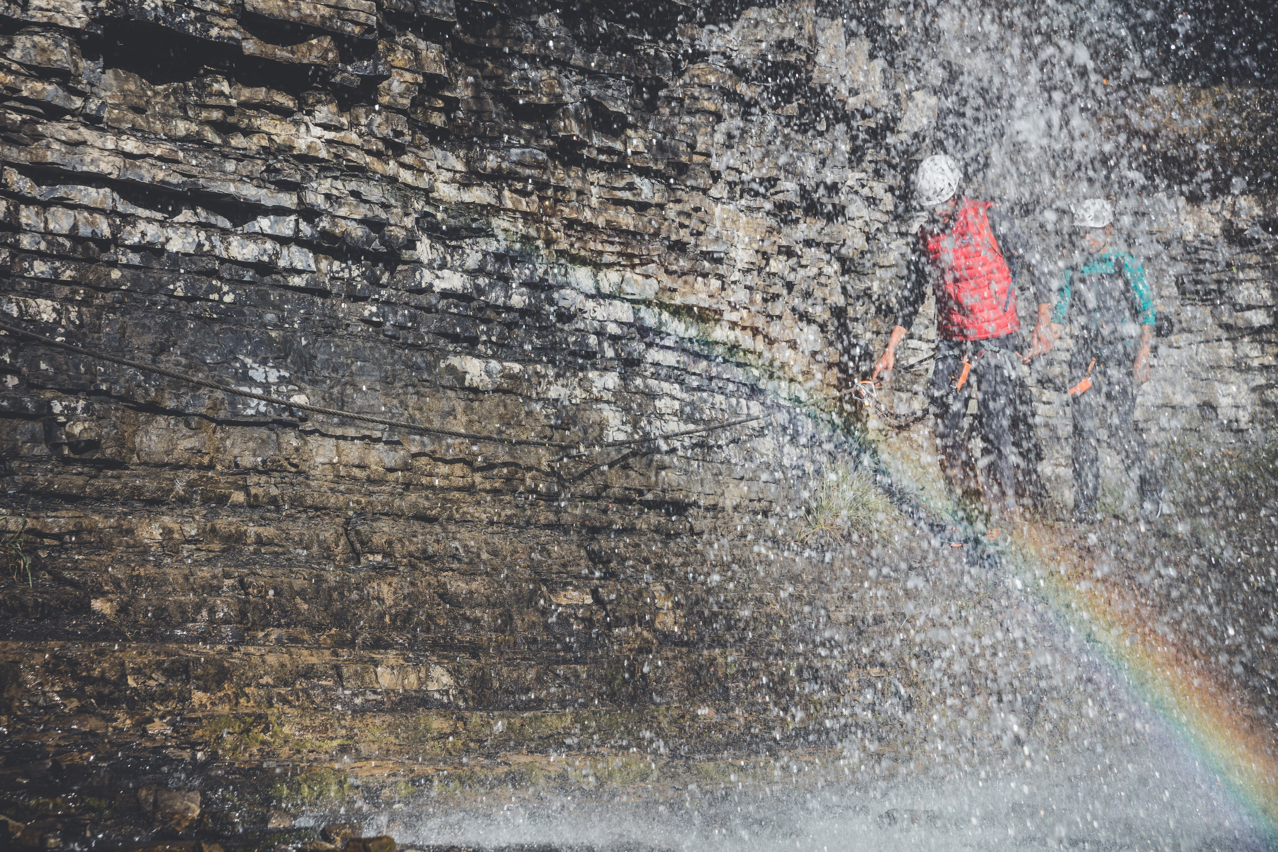 Klettern am Wasserfall(c)ZABT_C. Jorda (32) TRUEFER's 545 rose